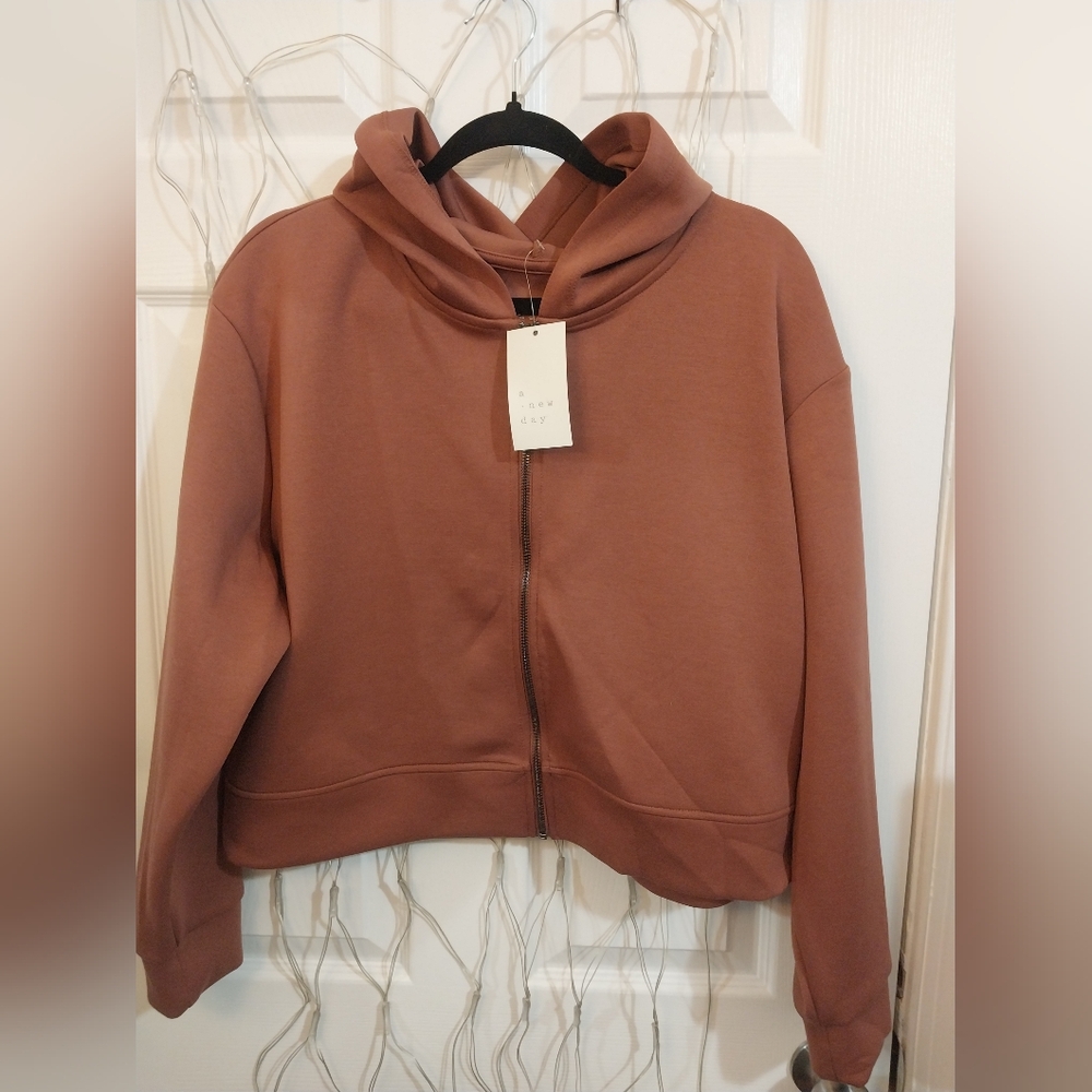 Cropped Hoodie